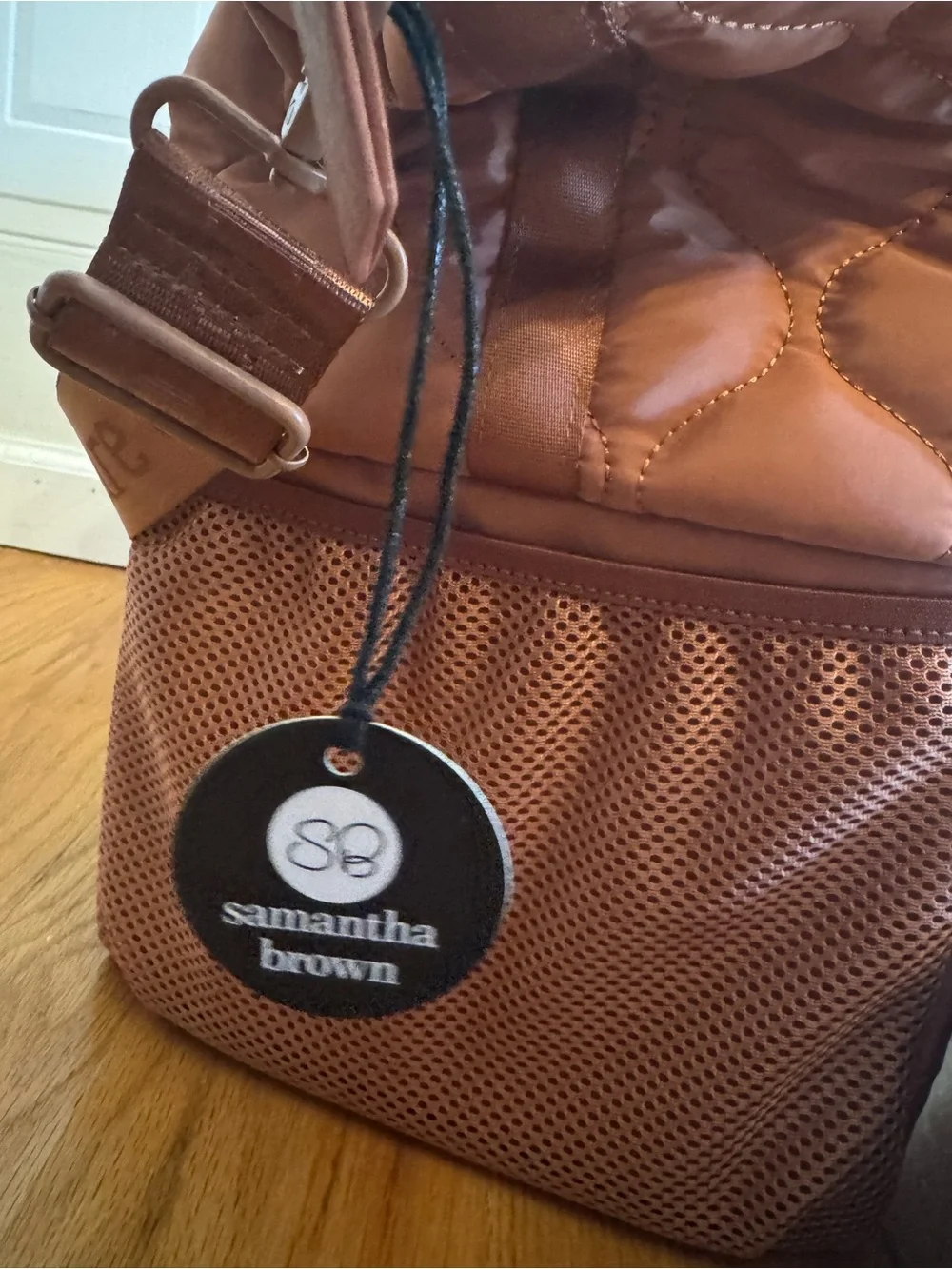 Samantha Brown Portable Cooler Bag in Mocha
